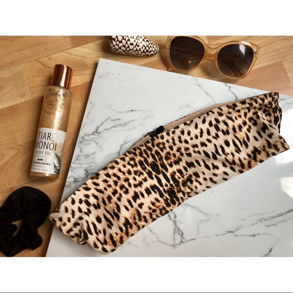 Cheetah Bandeau Bikini Top - Picture 3 of 6